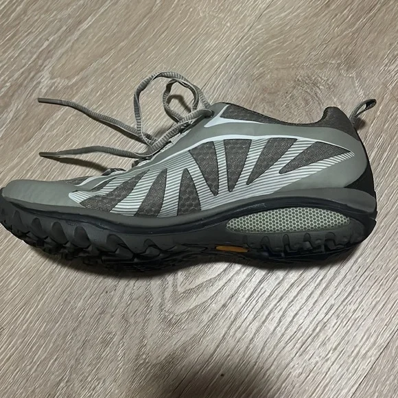 Merrell Shoes - New without tags - never worn- womens - Picture 5 of 8